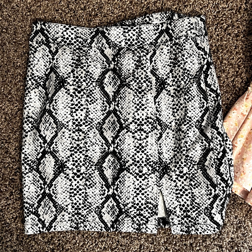 Snake print mini skirt